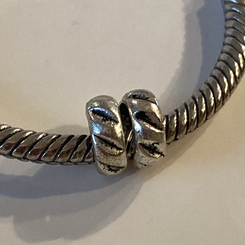 NWOT - Two (2) Antique Silver Zinc Alloy Round Closed Circle Ring Spacers